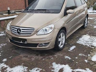 Gebraucht Mercedes B150 95 PS (69 kW) 2006 Gold Van / Kleinbus