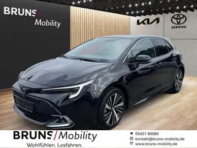 Gebraucht Toyota Corolla 140 PS (102 kW) 2025 Mysticschwarz Limousine