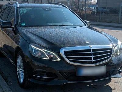 Gebraucht Mercedes E200 Elegance 136 PS (100 kW) 2016 Schwarz Kombi