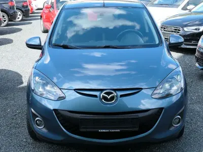 Gebraucht Mazda 2 Sendo 84 PS (61 kW) 2015 Blau Limousine