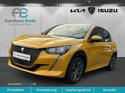 Gebraucht Peugeot e-208 Active 100 kW (136 PS) 2021 Gelb Kleinwagen