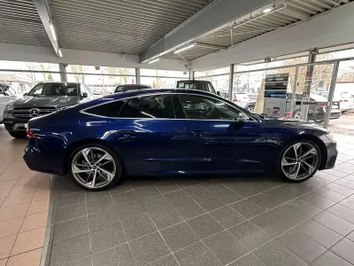 Usata Audi S7 Sportback 344 CV (253 kW) 2021 Blu Utilitaria