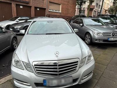 Mercedes E220