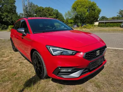 Gebraucht Seat Leon FR 150 PS (110 kW) 2023 Rot Limousine