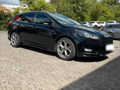 Gebraucht Ford Focus ST-Line 140 PS (102 kW) 2018 Schwarz Kombi