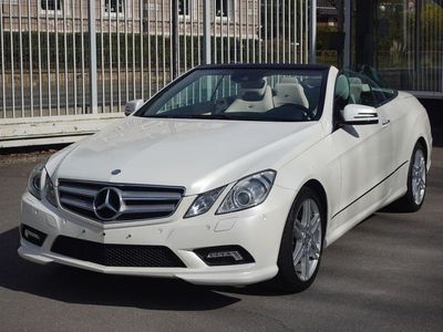 Gebraucht Mercedes E350 AMG 272 PS (200 kW) 2011 Diamantweiss Cabrio
