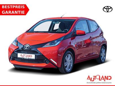 Gebraucht Toyota Aygo 69 PS (50 kW) 2016 Rot Kleinwagen