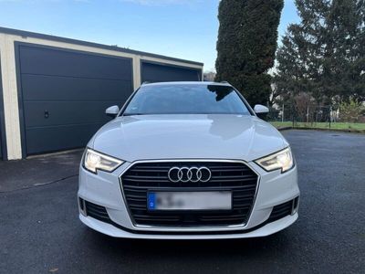 gebraucht Audi A3 Sportback 2.0 TDI sport Xen Navi Virtual Rfk