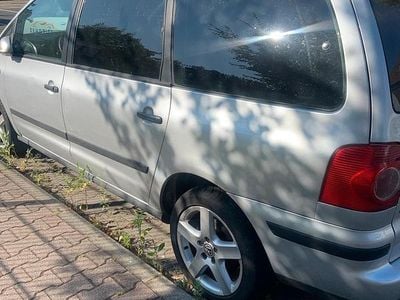 VW Sharan