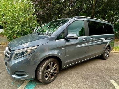 Mercedes V220