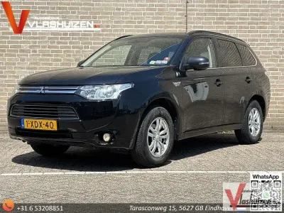 Gebraucht Mitsubishi Outlander P-HEV Edition 121 PS (88 kW) 2014 Schwarz SUV