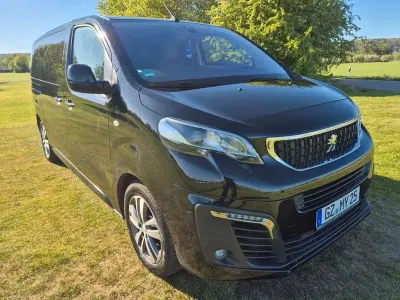 Gebraucht Peugeot Traveller Business-Line 177 PS (130 kW) 2021 Schwarz Van / Kleinbus