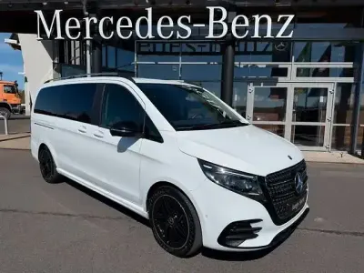 Gebraucht Mercedes V220 Style 163 PS (119 kW) 2025 Weiß Van / Kleinbus