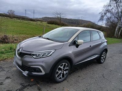 Gebraucht Renault Captur Intens 90 PS (66 kW) 2018 Beige SUV