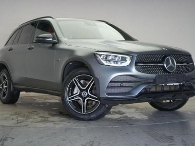 Gebraucht Mercedes GLC300e AMG line 194 PS (142 kW) 2021 Grau SUV