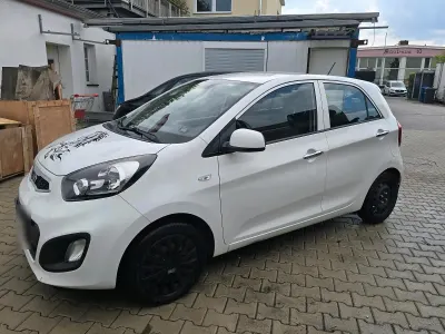 Gebraucht Kia Picanto 70 PS (51 kW) 2014 Weiß Kleinwagen