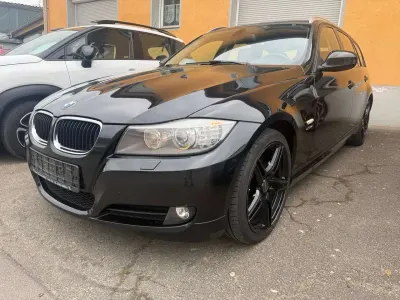 Gebraucht BMW 320 184 PS (135 kW) 2012 Black sapphire metallic Kombi