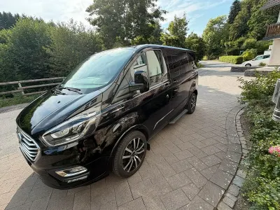Gebraucht Ford Tourneo Titanium 170 PS (125 kW) 2019 Schwarz Van / Kleinbus