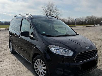 Gebraucht Ford Tourneo Courier Titanium 100 PS (73 kW) 2017 Schwarz Van / Kleinbus