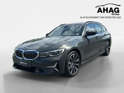 Używany BMW 330 Efficient Dynamics 258 KM (189 kW) 2021 Czarny Kombi