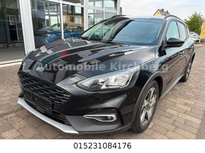 Gebraucht Ford Focus Active X 120 PS (88 kW) 2020 Schwarz Limousine
