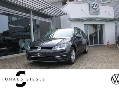 Gebraucht VW Golf VII Comfortline 116 PS (85 kW) 2019 Grau Kombi