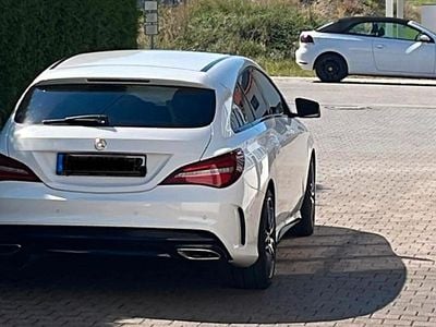 Gebraucht Mercedes CLA220 AMG line 177 PS (130 kW) 2018 Weiß Limousine