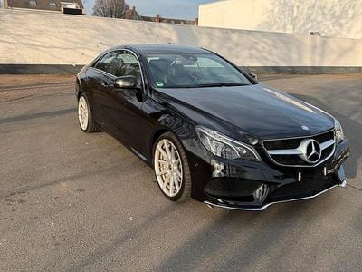 Gebraucht Mercedes E220 170 PS (125 kW) 2015 Schwarz Coupé