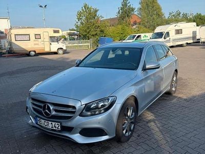 Gebraucht Mercedes C200 Exclusive 136 PS (100 kW) 2015 Silber Limousine