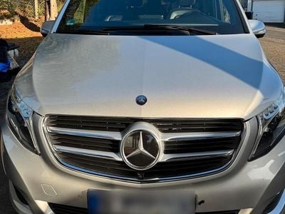 Gebraucht Mercedes V250 190 PS (139 kW) 2016 Silber Van / Kleinbus