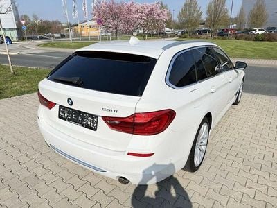 Gebraucht BMW 530 Luxury Line 252 PS (185 kW) 2020 Alpinweiss iii Kombi
