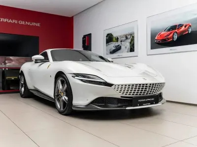 Gebraucht Ferrari Roma 620 PS (456 kW) 2022 Weiß Coupé