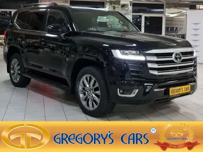 Neu Toyota Land Cruiser 303 PS (222 kW) 2026 Black jet SUV