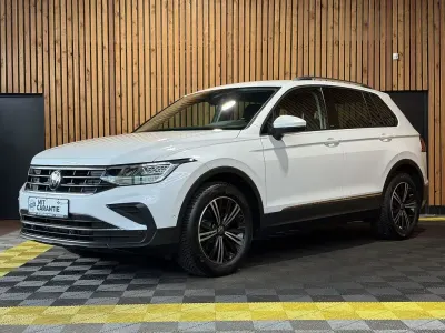Gebraucht VW Tiguan Active 150 PS (110 kW) 2023 Weiß SUV