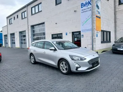 Gebraucht Ford Focus Cool & Connect 125 PS (91 kW) 2022 Silber Kombi