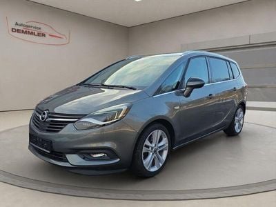 Grau Gebraucht 2018 Opel Zafira Innovation Van / Kleinbus | 13.900 € (Fairer Preis)