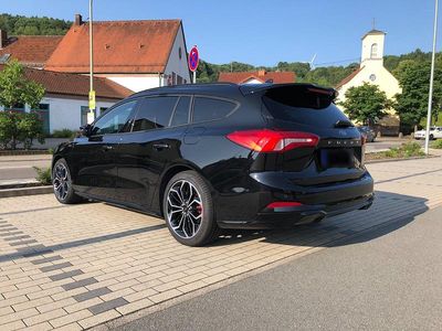 Gebraucht Ford Focus ST-Line X 150 PS (110 kW) 2021 Schwarz Kombi