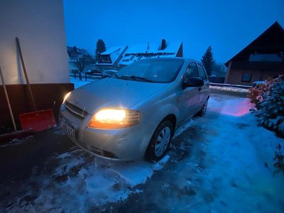 Grau Gebraucht 2004 Chevrolet Kalos Kleinwagen | 950 €