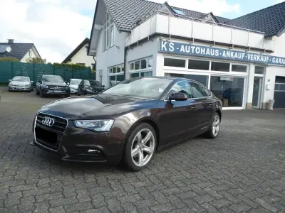 Gebraucht Audi A5 Sportback Sport 177 PS (130 kW) 2014 Braun Kleinwagen