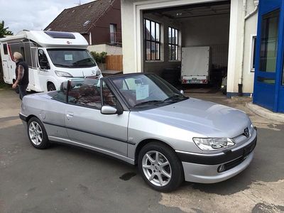 Silber Gebraucht 2002 Peugeot 306 Cabriolet Cabrio | 4.650 €
