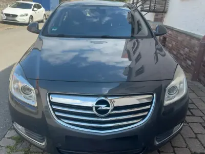 Gebraucht Opel Insignia 160 PS (117 kW) 2009 Silber Limousine