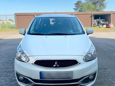 Weiß Gebraucht 2018 Mitsubishi Space Star Kleinwagen | 6.500 € (Etwas zu teuer)