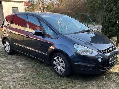 Grau Gebraucht 2010 Ford S-MAX S Van / Kleinbus | 6.300 € (Fairer Preis)