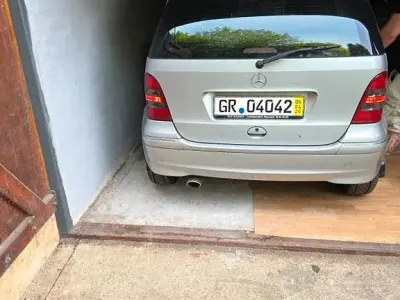 Gebraucht Mercedes A160 Avantgarde 102 PS (75 kW) 2002 Silber Kleinwagen