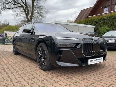 BMW M760e