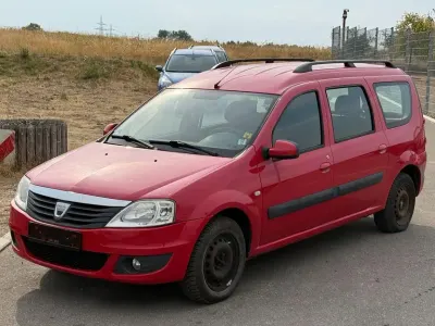 Gebraucht Dacia Logan MCV 87 PS (63 kW) 2010 Rot Limousine