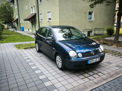 Gebraucht VW Polo Comfortline 64 PS (47 kW) 2004 Blau Kleinwagen