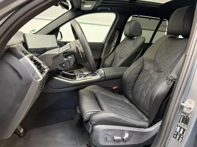 Gebraucht BMW X5 M Sport 298 PS (219 kW) 2025 Grau SUV