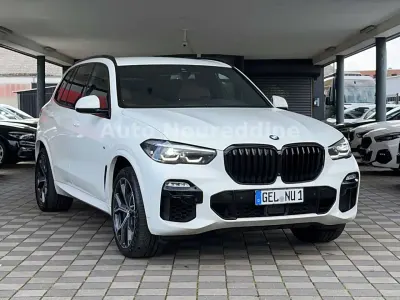 Gebraucht BMW X5 M M Sport 530 PS (389 kW) 2021 Alpinweiss 3 SUV