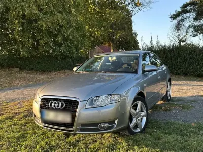 Gebraucht Audi A4 102 PS (75 kW) 2007 Grau Limousine